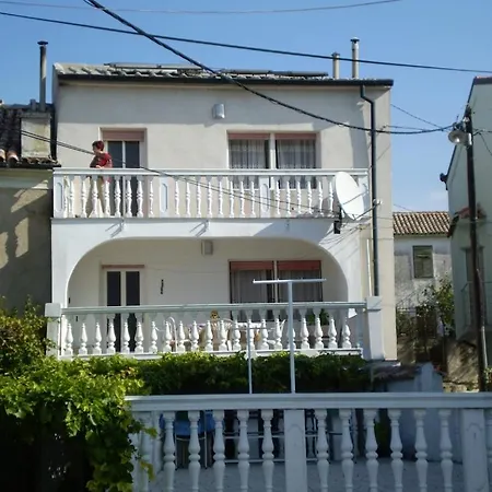 House Novi Vindolski Apartamento *